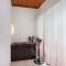 25 Jacaranda Lodge & Backpackers
