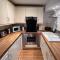 Halwell House - A Spacious Quiet Apartment