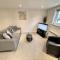 Fantastic convenient 2 Bedroom 2 bathroom Perfect for Stansted Airport, 2 minute walk to Bishops Stortford Train Station!