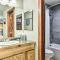 Walk to Lake Dillon Condo with Views in Frisco - فريسكو