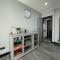 Central area entire terrace house
