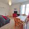Les 3 renards, T2 bis, parking, centre Luchon, casier à skis, 4 personnes