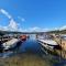 Jaw-Dropping Lodge with Hot Tub on Lake Windermere - Windermere