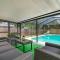 Stunning Heated Pool House Close to Tampa - Seffner