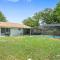 Stunning Heated Pool House Close to Tampa - Seffner