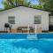 Contemporary & Fully Updated Heated Pool Home - Tampa