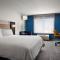 Holiday Inn Express Peru-Lasalle Area, an IHG Hotel