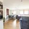 Maltings House Cosy and Stylish 2 bedroom flat near the city centre with free parking and ensuite rooms