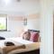 Maltings House Cosy and Stylish 2 bedroom flat near the city centre with free parking and ensuite rooms
