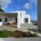 Villa Acqua · Gorgeous pool villa, stunning sea views, helipad! - Parasporos