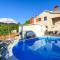 Villa Sky with a private pool - Martinski