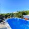 Villa Sky with a private pool - Martinski