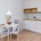 Metro Bielany Apartments with Parking by Noclegi Renters - 华沙