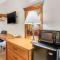 Econo Lodge North