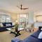 Backyard Oasis- Steps 2 Beach, Private Pool & Bar, Sleeps 16, 7 Bedrooms 5 and a half bathrooms "The Lucky Penny" - Isle of Palms