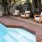 THE BIG - Luxury Backpackers