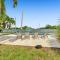 Casa Lago 5BR Waterfront Home & Pool Near Hard Rock Casino - Fort Lauderdale