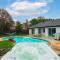 Perfect Getaway Home w Pool Jacuzzi Cinema Room