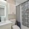 Perfect Getaway Home w Pool Jacuzzi Cinema Room