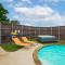 Perfect Getaway Home w Pool Jacuzzi Cinema Room