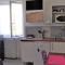 Chambre 1 PERSONNE et STUDIO 1 personne Avec Entrée Libre et Salle de Bain Privée