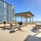 North Topsail Oceanfront Condo with Balcony! - نورث توبسالي بيتش