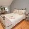Donni Hall Cottage
