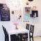 Netflix WiFi Cozy Homestay Trefoil Setia Alam Shah Alam 沙亚南舒适温馨日租民宿