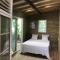Chalet Colibri , Les ANSES dARLET 200 m plage
