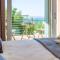 Villa Emmeline fronte mare 5 camere 6 bagni infinity pool WiFi per 12 persone