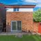 Inviting 2-Bed House in Milton Keynes - Netflix - 米尔顿凯恩斯