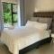 Cheerful 3-bedroom home with water and backup power around Sandton - Sandton