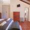 Casa rural con jacuzzi y chimenea en paraje único - La Casa del Pino