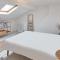 Host & Stay - Emerald Residence