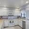 Oceanfront Views, Heated Pool, Hot Tubs, Parking