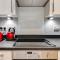 Modern Serviced Apartment Stevenage Town Centre up to 4people - Stevenage