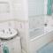 Weymouth Bay Apartment B