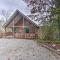 Quaint Sevierville Cabin with 2-Tier Deck and Hot Tub! - Sevierville