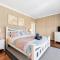Beachfront Family Favourite Home with Pool & Views