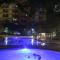 Chateau Elysee a2 near Airport,Wifi Netflix Kitchen