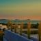 Studios Vrettos Beachfront Hotel