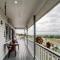 Mattea Vacation House at Bella Vue Estate