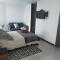 Apartamento 2 habitaciones excelentes zonas sociales