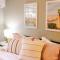 Remodeled Modern Ground Level Apt Blocks to Dwntn - B