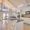 Sunny Lakefront Escape with Private Beach and Deck - Burnet