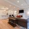 Beautiful 2 Story Right by the Water, Ocean View - لونغ بيتش