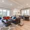 Beautiful 2 Story Right by the Water, Ocean View - لونغ بيتش