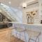 Beautiful 2 Story Right by the Water, Ocean View - لونغ بيتش