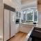 Beautiful 2 Story Right by the Water, Ocean View - لونغ بيتش