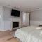 Beautiful 2 Story Right by the Water, Ocean View - لونغ بيتش